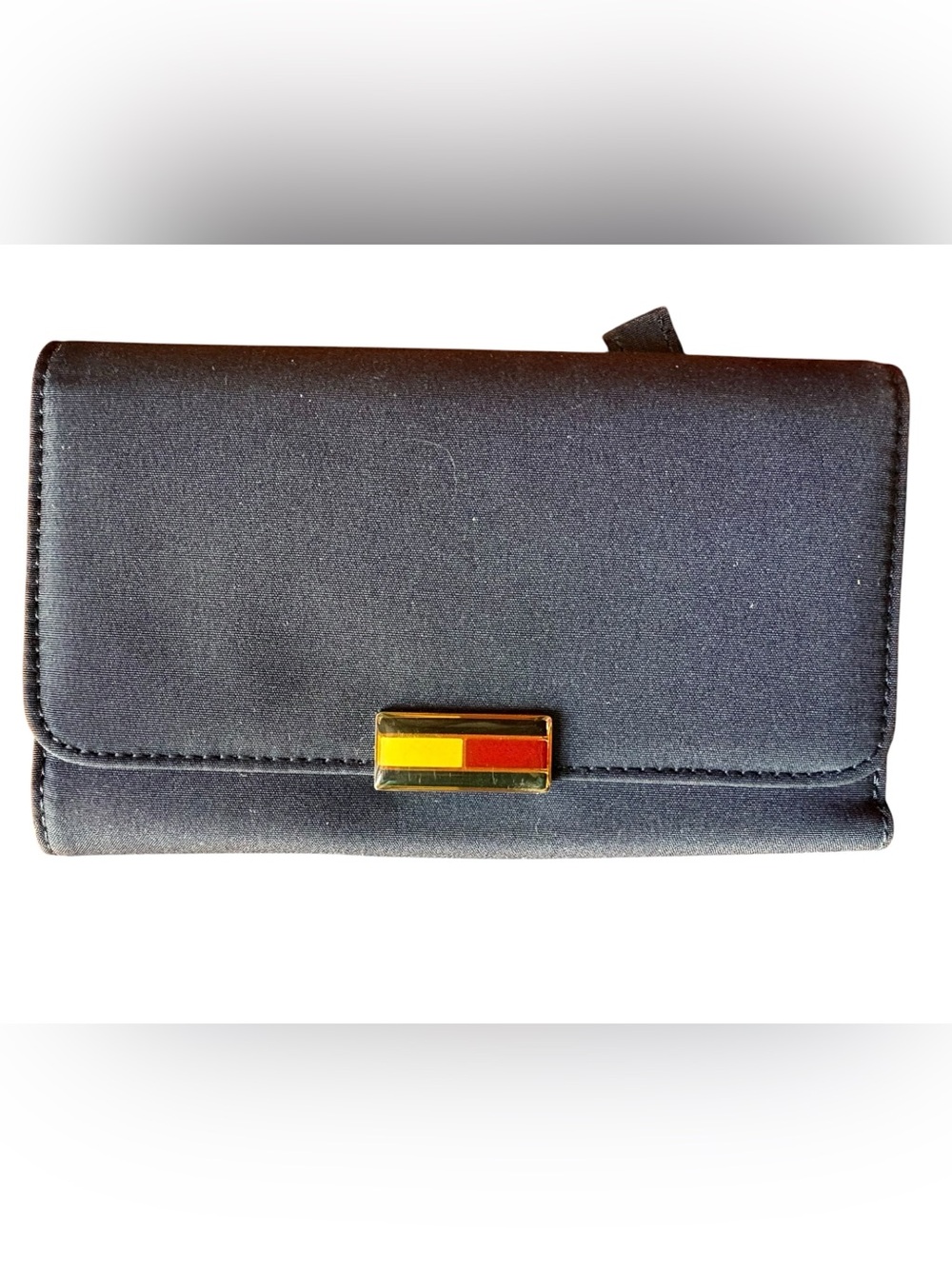 Tommy Hilfiger Trifold Wallet